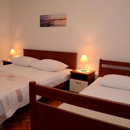 Dvosoban Apartman U Centru Grada Biograd Na Moru Exteriér fotografie