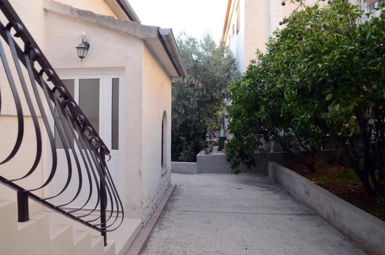 Dvosoban Apartman U Centru Grada Biograd Na Moru Exteriér fotografie