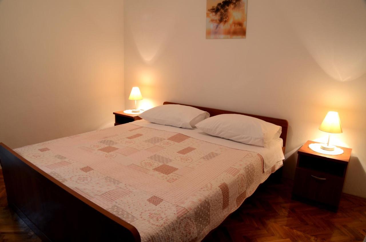 Dvosoban Apartman U Centru Grada Biograd Na Moru Exteriér fotografie